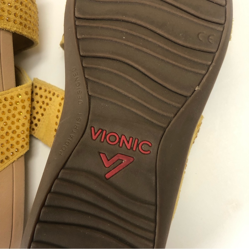 Vionic Pacific Alexis buttercup yellow sandals. - Picture 8 of 8